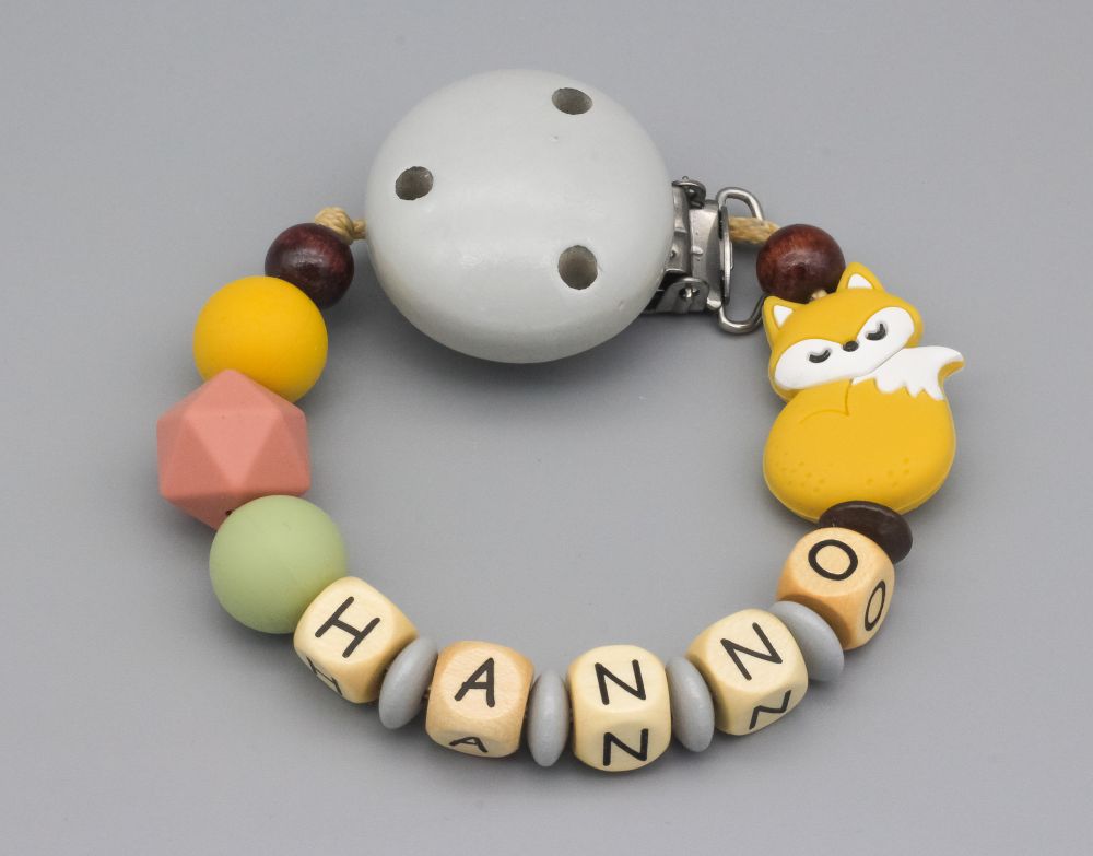 Schnullerkette und Namen