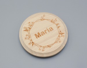 Bierdeckel mit Wunschname in floralem Design