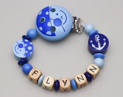 Schnullerkette mit Pirat, Motivperle & Anker und Namen