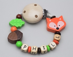 Schnullerkette mit Fuchs, Eichel & Blatt und Namen