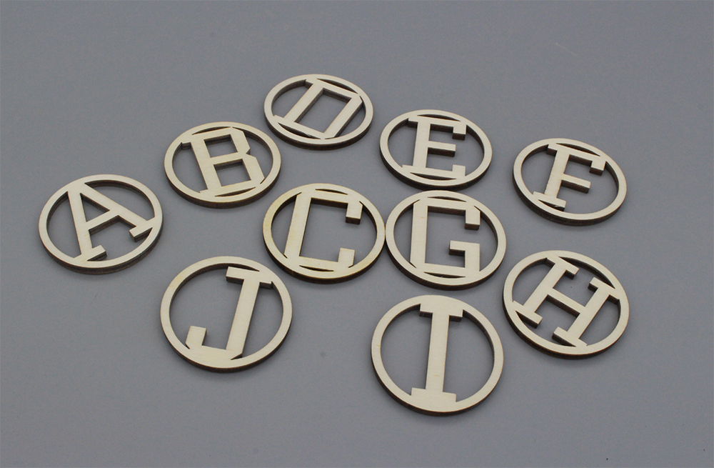 Geschenkanhänger Monogramm / Anfangsbuchstabe rund Ø 5cm | Geburstag | Weihnachten